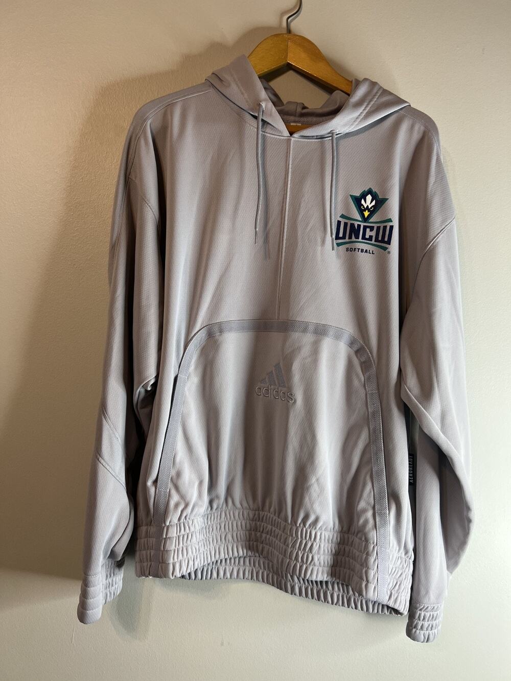 UNCW Seahawks Adidas Cross Up Gray CU365 Softball Hoodie Sweatshirt Medium